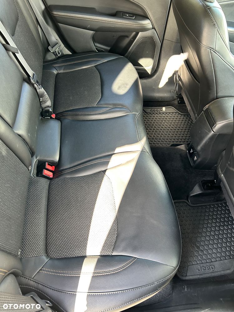 Jeep Compass - 17