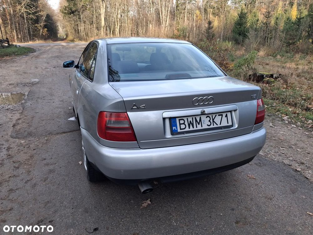 Audi A4 Limousine 1.8 - 2