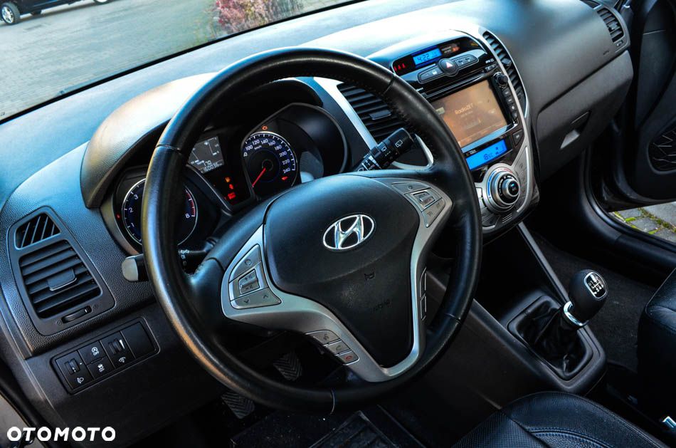 Hyundai ix20 1.6 Premium blue - 25