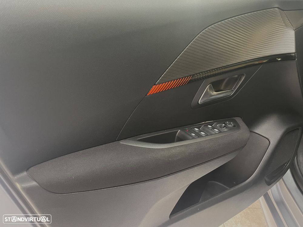 Peugeot 208 PureTech 100 EAT8 Active - 18