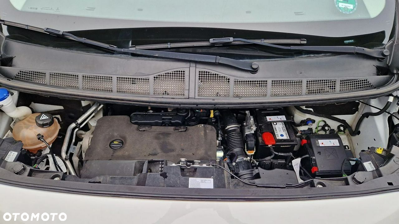 Opel Vivaro - 15