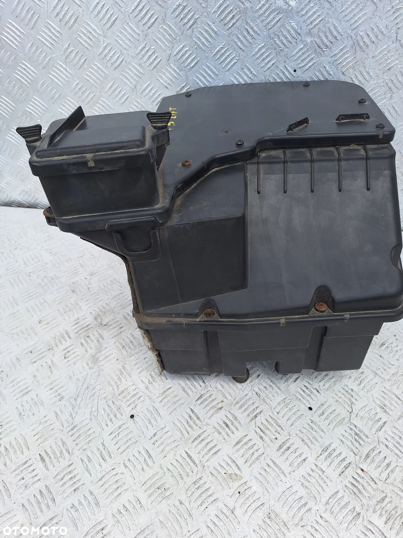 OBUDOWA SKRZYNKA KOMPUTERA STEROWNIKA VW T5 LIFT 12R FV - 2