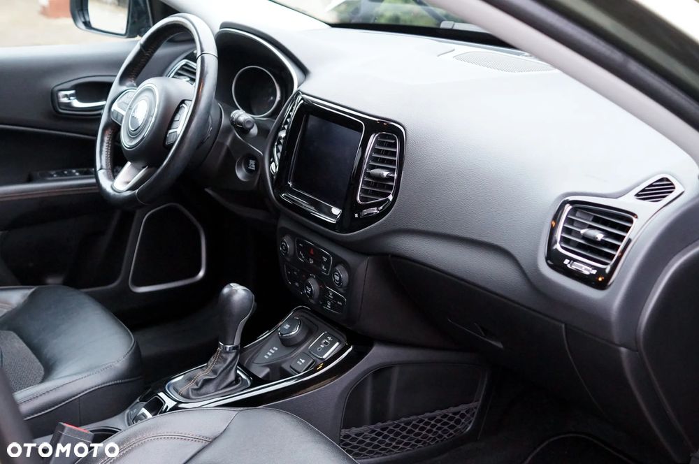 Jeep Compass 1.4 TMair Limited 4WD S&S - 8