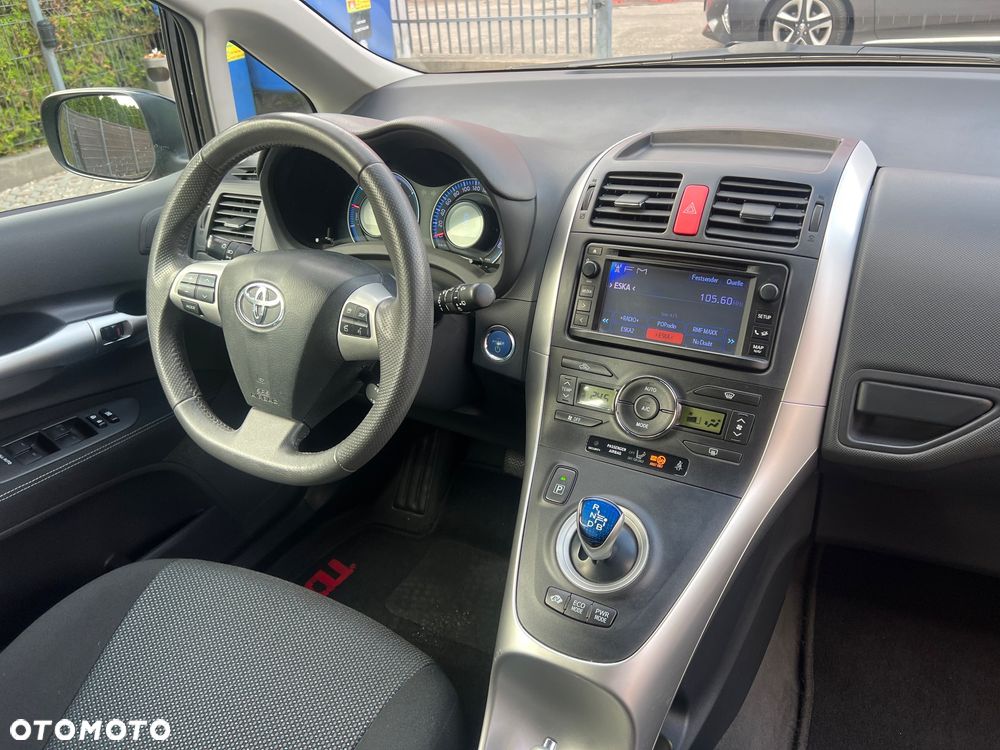 Toyota Auris 1.8 HSD Luna - 18