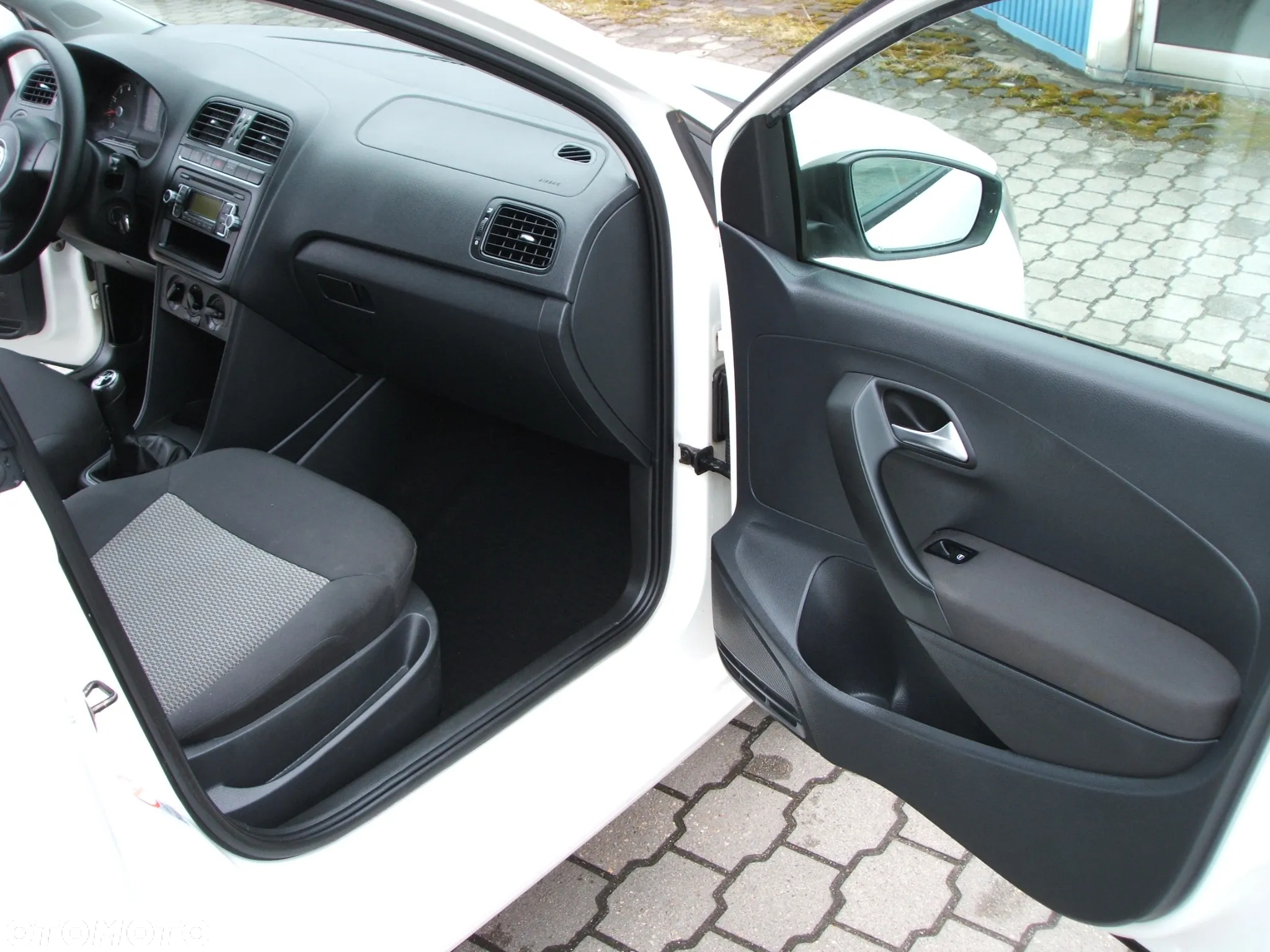 Volkswagen Polo - 38