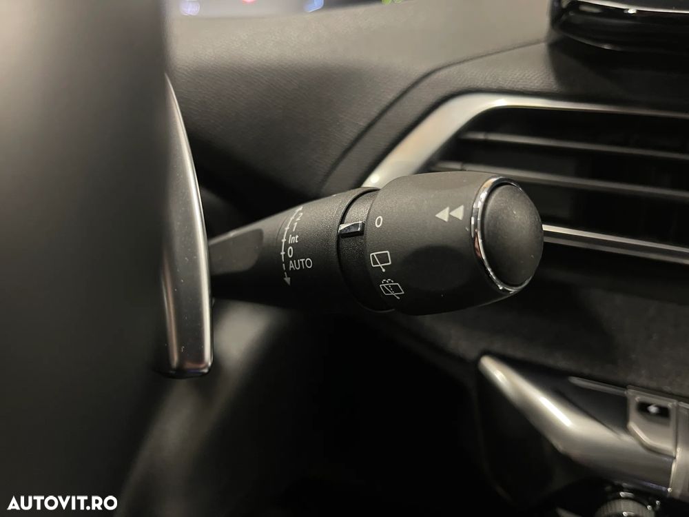 Peugeot 3008 PHEV 225 EAT8 Allure Pack - 27