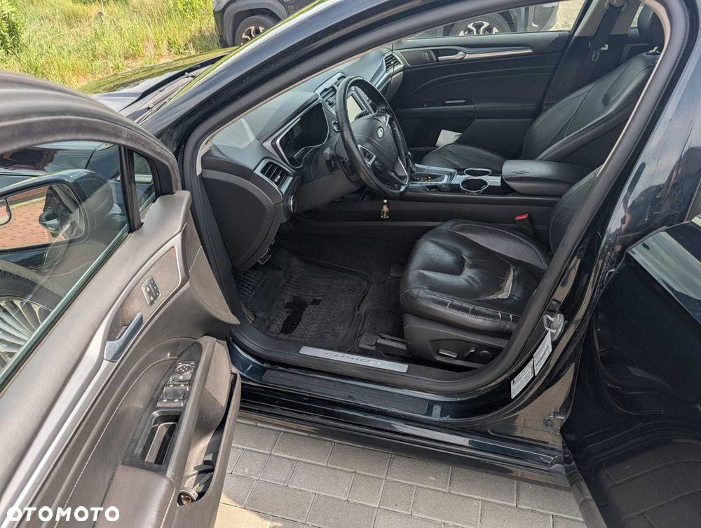 Ford Fusion - 6