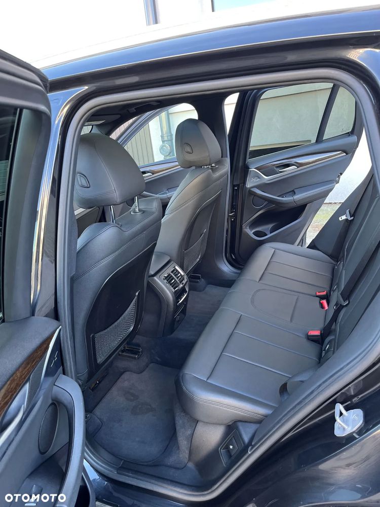 BMW X3 - 16