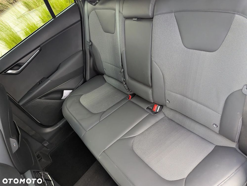 Kia Niro 1.6 GDI Hybrid L - 25