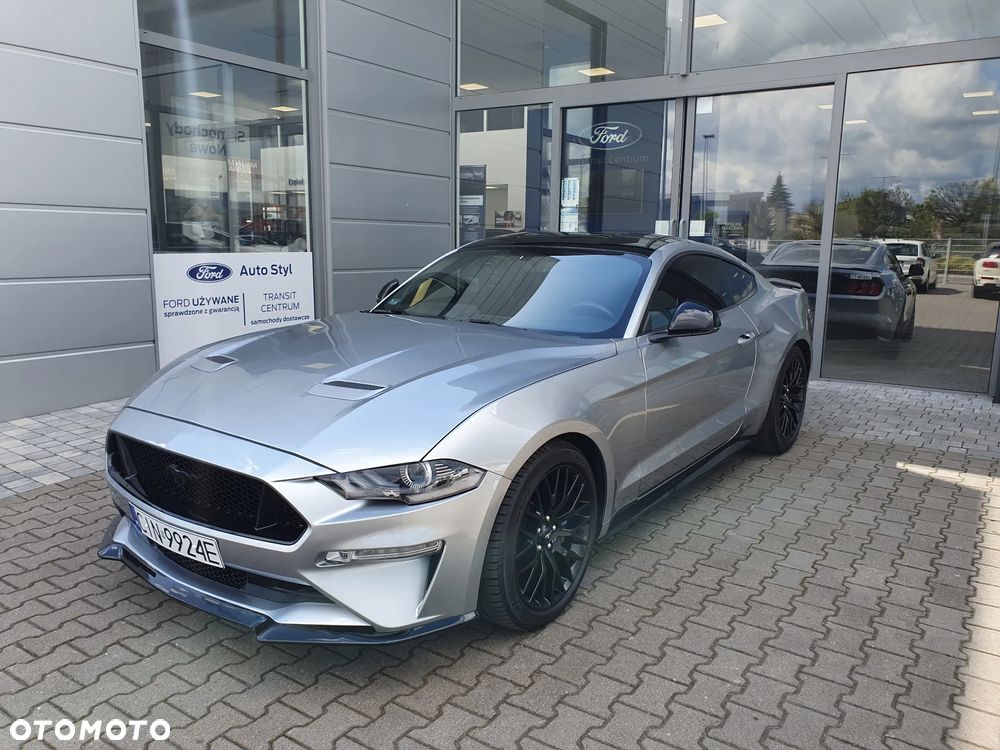 Ford Mustang - 8
