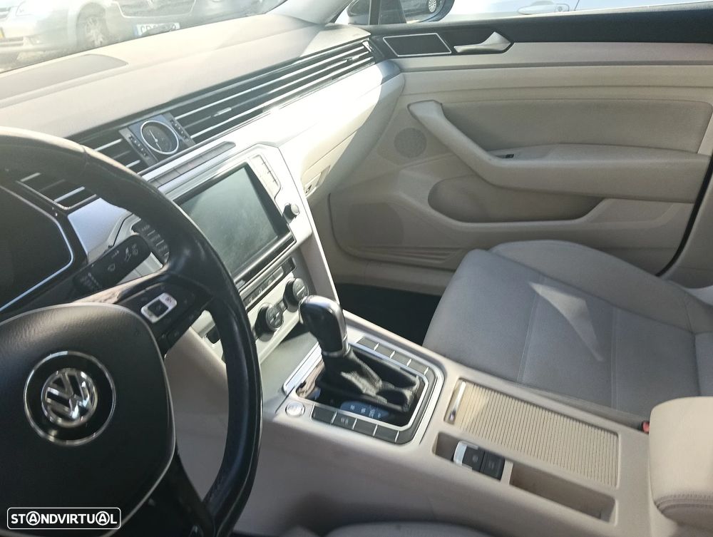 VW Passat 2.0 TDI Highline DSG - 7