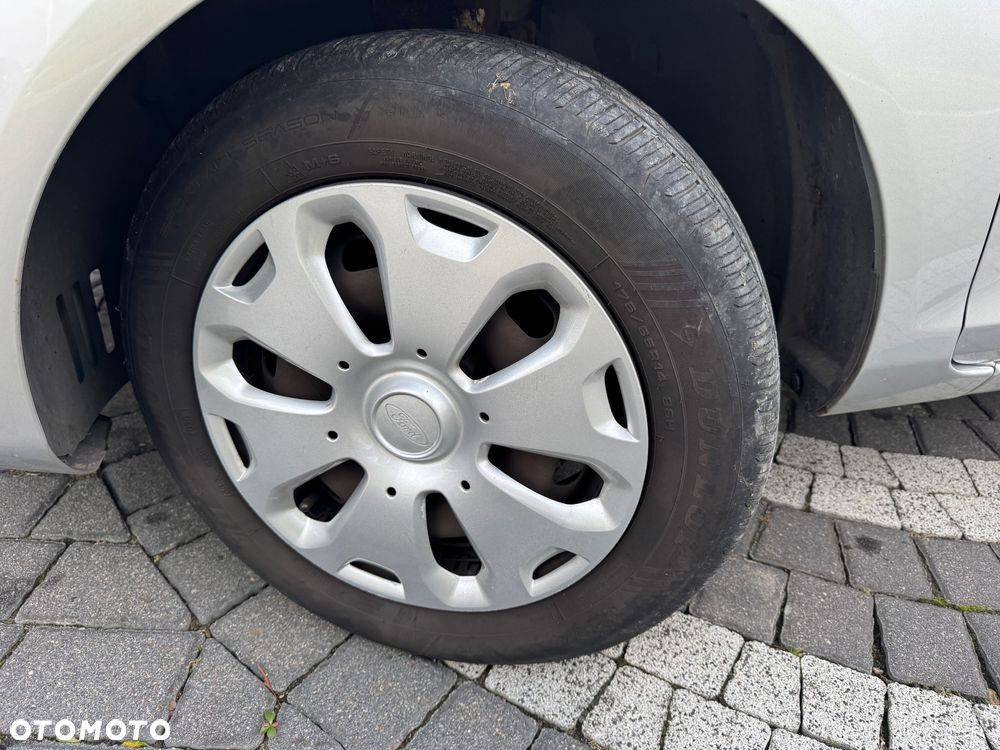 Ford Fiesta 1.25 Ambiente EU5 - 14