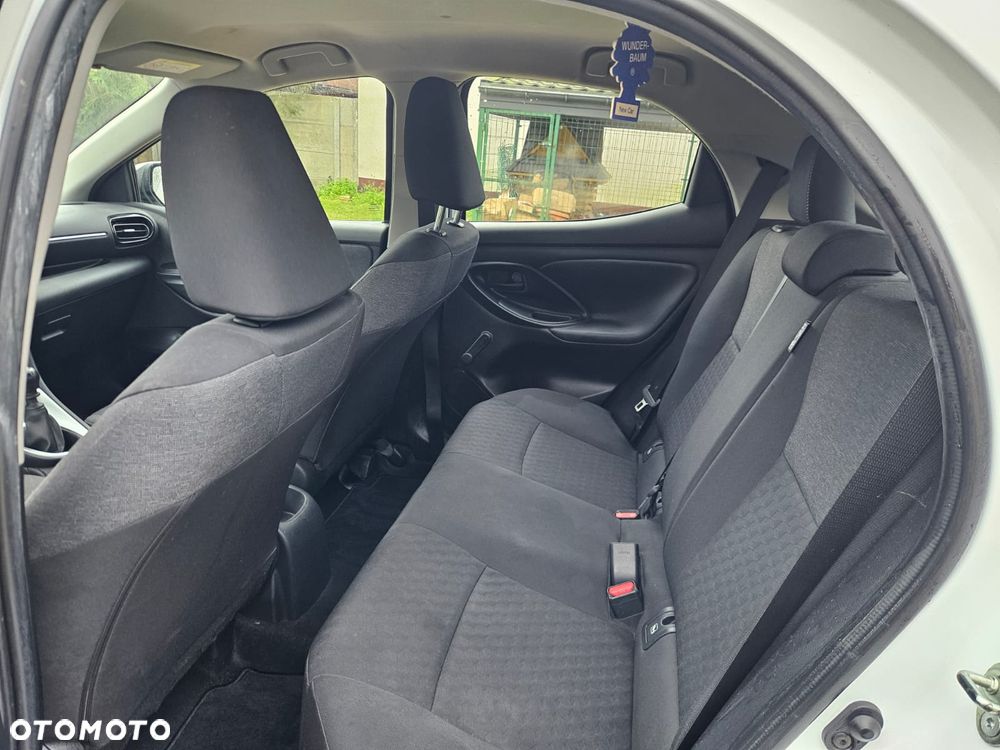 Toyota Yaris - 22