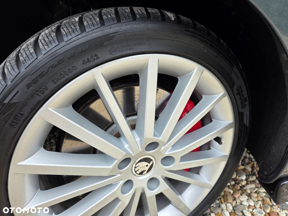 Skoda Octavia 2.0 TDI (Green tec) DSG RS - 9