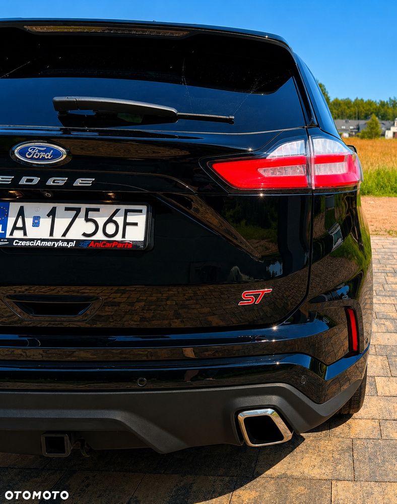 Ford Edge - 8