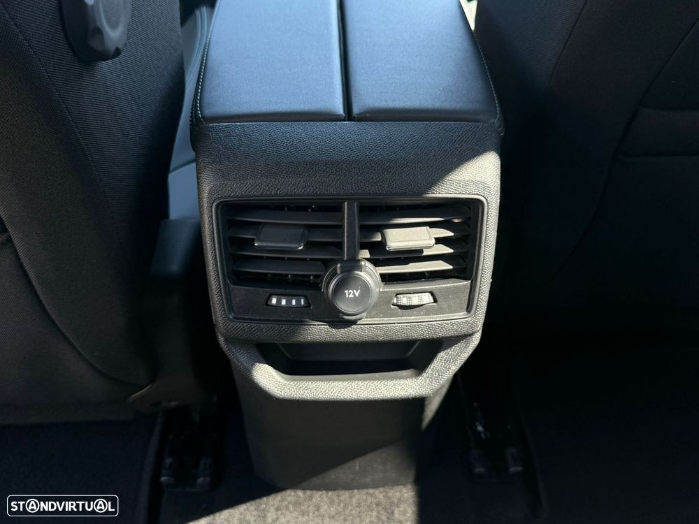 Peugeot 3008 1.5 BlueHDi Allure EAT8 - 26