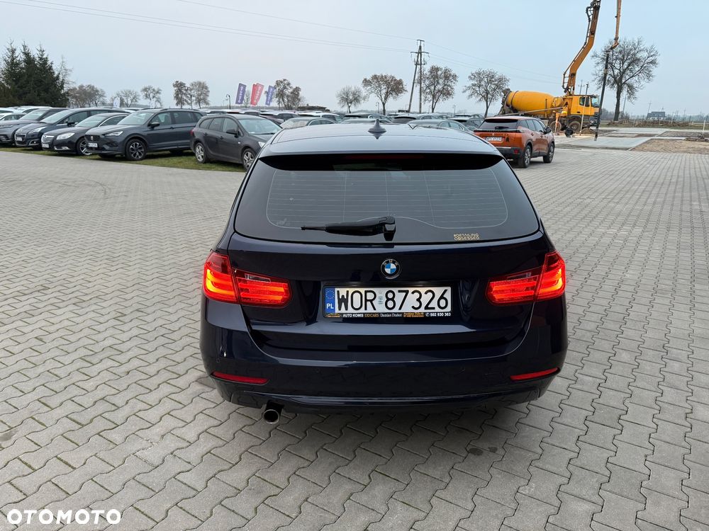 BMW Seria 3 320d DPF Edition Sport - 9