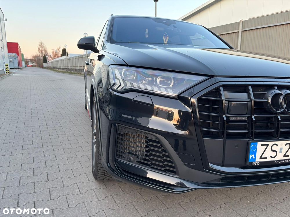 Audi Q7 55 TFSI mHEV Quattro S Line Tiptr - 1