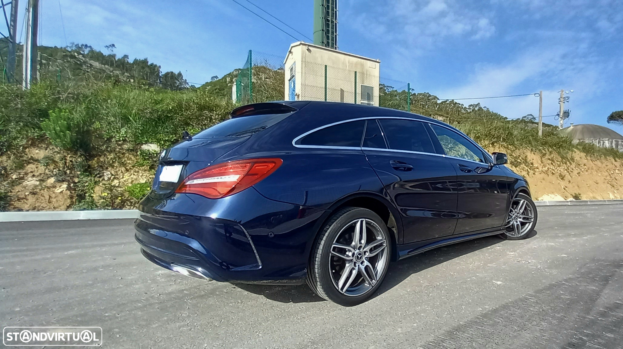 Mercedes-Benz CLA 200 d Shooting Brake AMG Line - 7