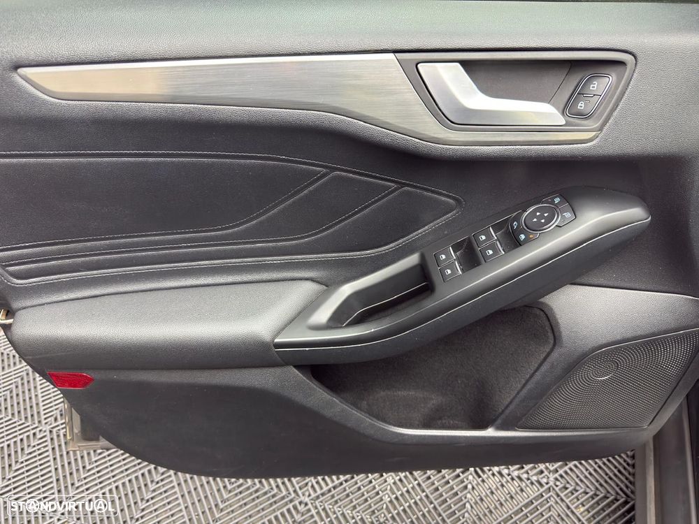 Ford Focus SW 1.5 TDCi EcoBlue ST-Line X Aut. - 45