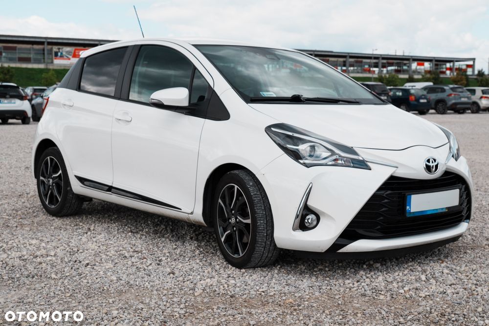 Toyota Yaris 1.5 Premium - 2