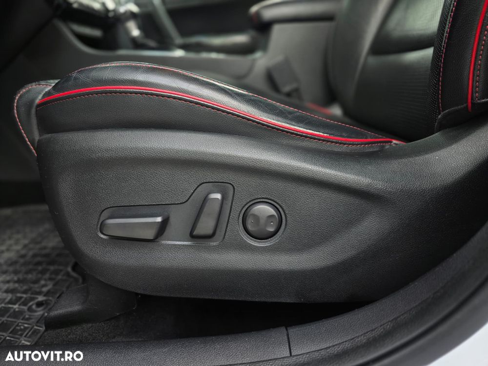 Kia Sportage 2.0 CRDI AWD Eco-Dynamics+ (48V M-H) Aut. GT LINE - 17