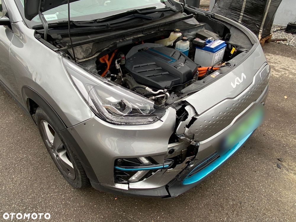 Kia Niro 64kWh M - 5