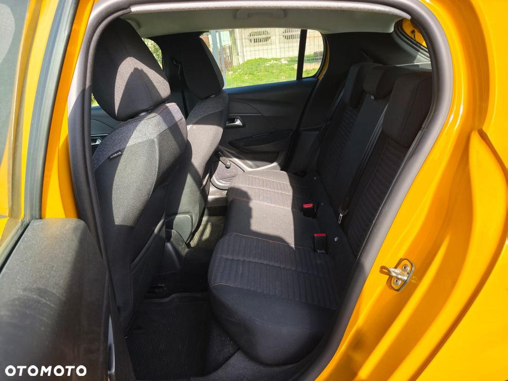 Peugeot 208 - 16