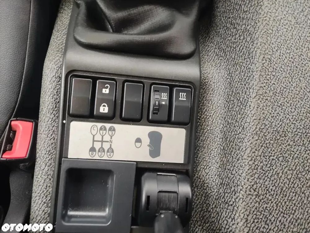 Renault D 26.320 6x2 podwozie do zabudowy - 11