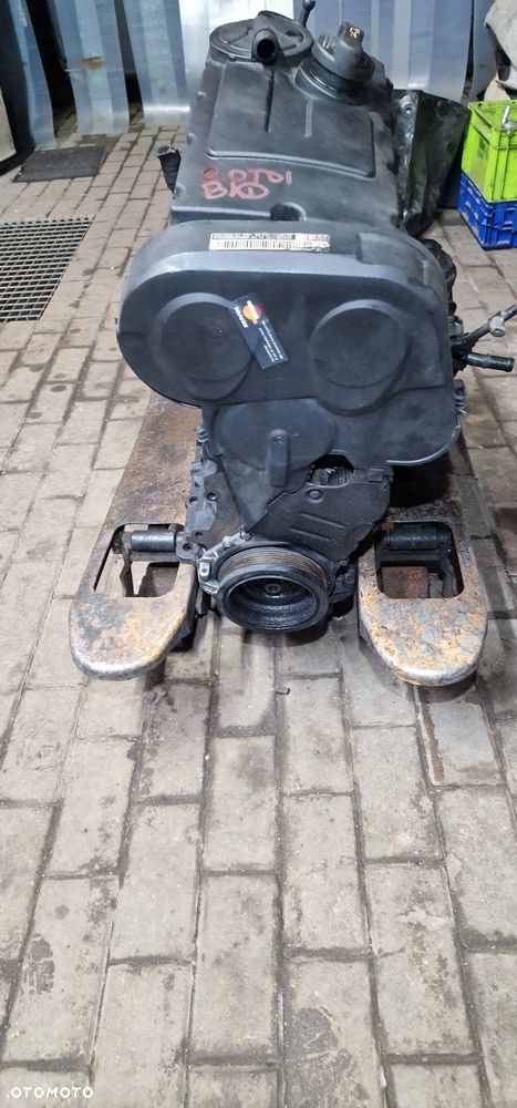 SILNIK VW PASSAT B6 Golf V Touran 2.0Tdi BKD - 6