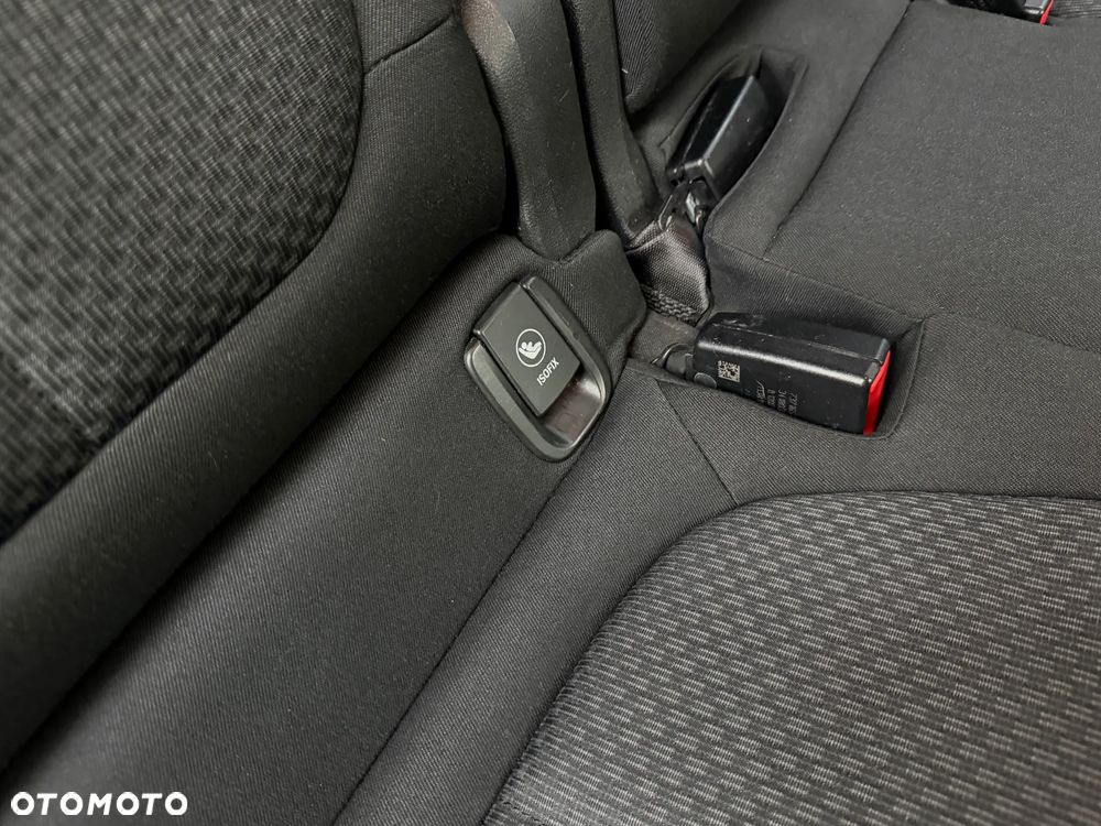 BMW Seria 2 218i GPF - 35