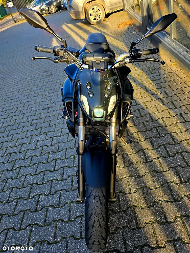 Yamaha MT - 18