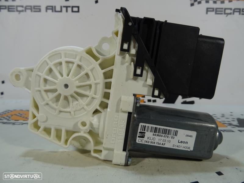 Motor Do Elevador De Vidro Traseiro Direito Seat Leon (1P1)  1K0959704 - 2