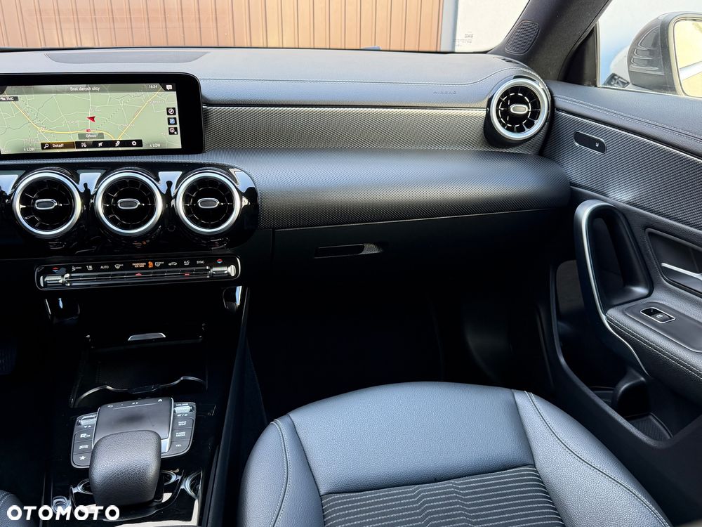 Mercedes-Benz CLA - 8