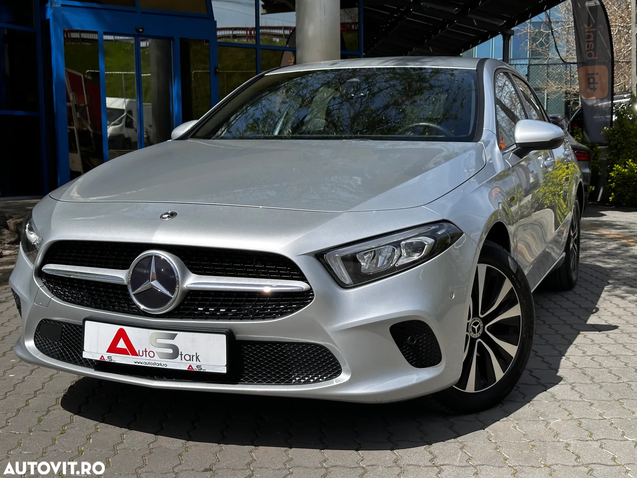 Mercedes-Benz A 250 e 8G-DCT Lim. Progressive Advanced - 3