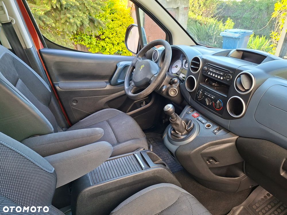 Peugeot Partner 90 Family - 17