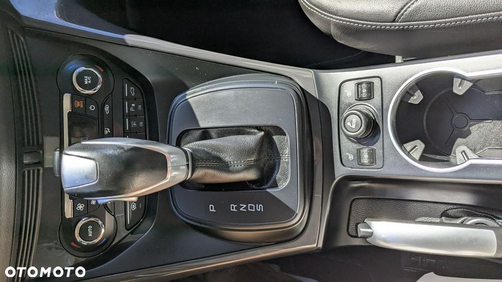 Ford Kuga - 27