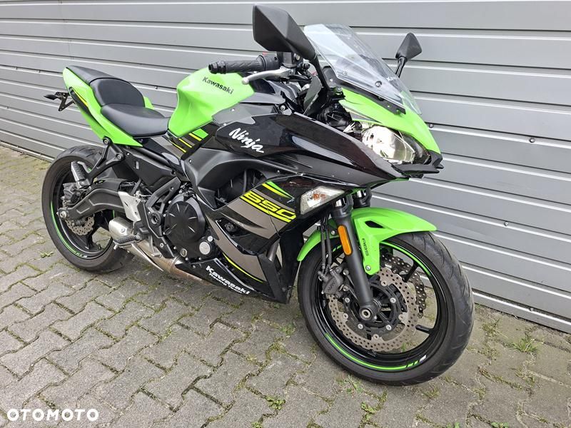 Kawasaki Ninja - 4