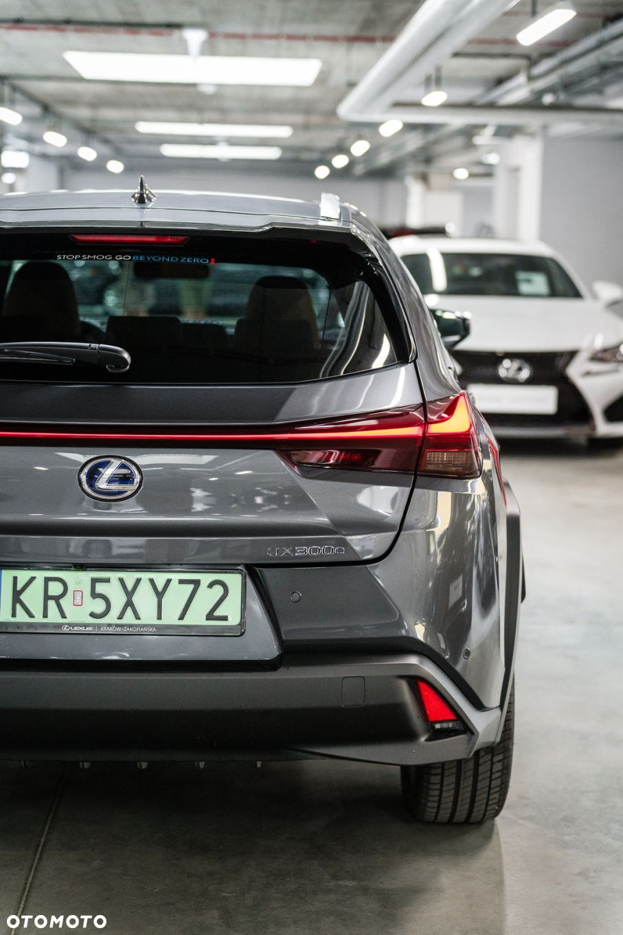 Lexus UX - 10