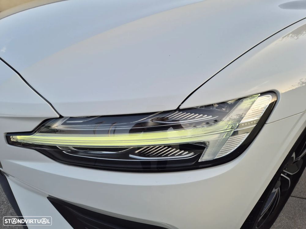 Volvo V60 2.0 D3 Momentum - 16
