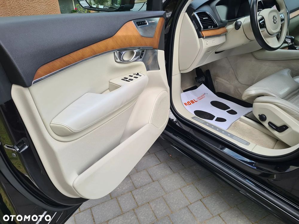 Volvo XC 90 D5 AWD Inscription 7os - 9