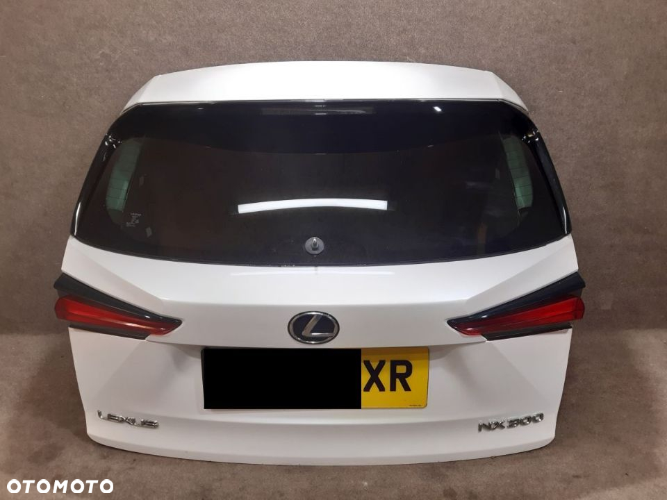 Klapa Zderzak Lampa Tył cięty LEXUS NX 2.0t Benzyna F Sport 17 21r - 5