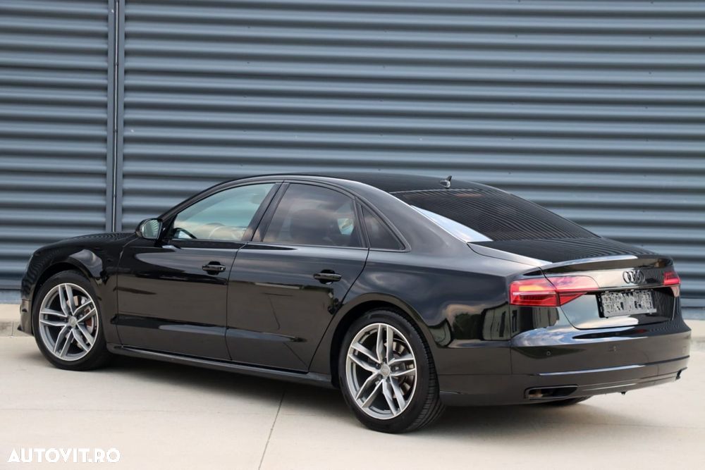 Audi A8 - 9