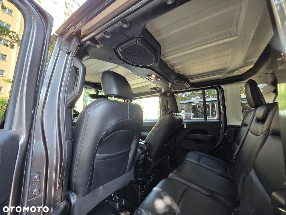 Jeep Wrangler Unlimited GME 2.0 Turbo Sahara - 23