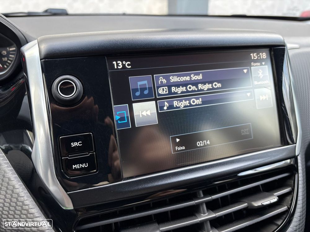 Peugeot 208 1.2 PureTech Style - 31