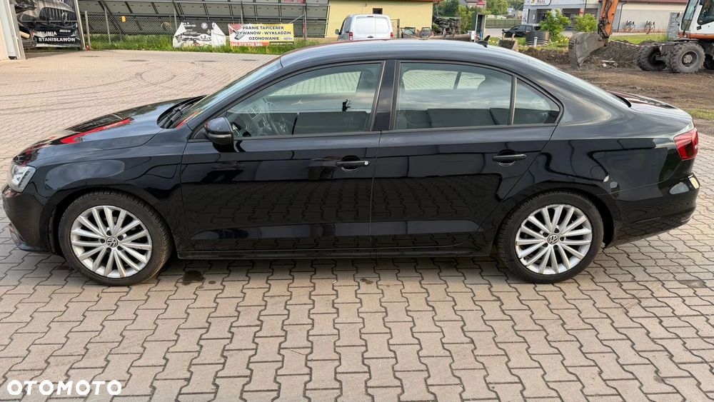 Volkswagen Jetta 2.0 TDI DPF BMT Comfortline - 4