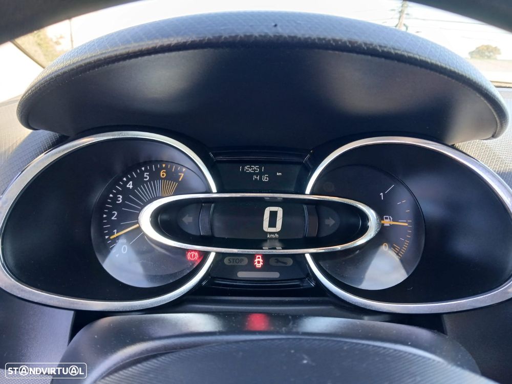 Renault Clio Sport Tourer 0.9 TCE Dynamique S - 10