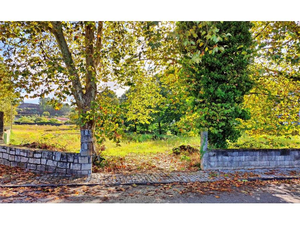 Terreno urbano em S. Roque - Oliveira de Azeméis - Grande imagem: 2/4