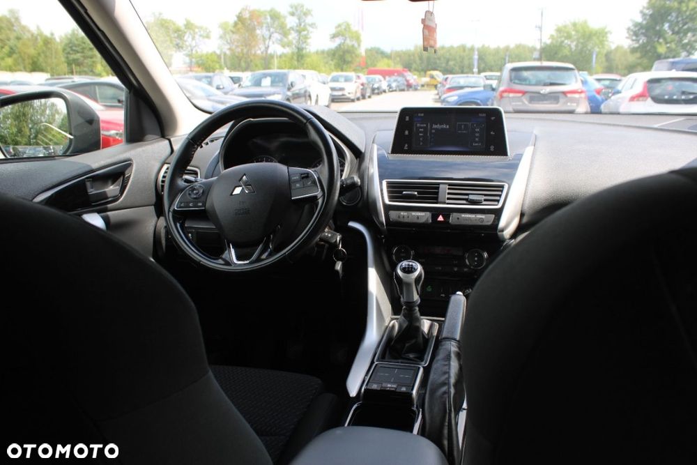 Mitsubishi Eclipse Cross - 32