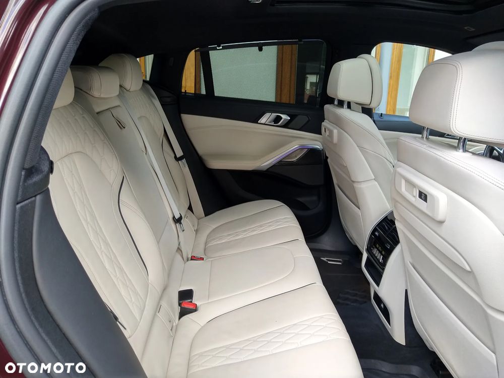 BMW X6M M50d - 25
